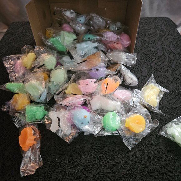 NIB Yihong Squishy Toys - Box of 72 Pieces - Picture 2 of 8